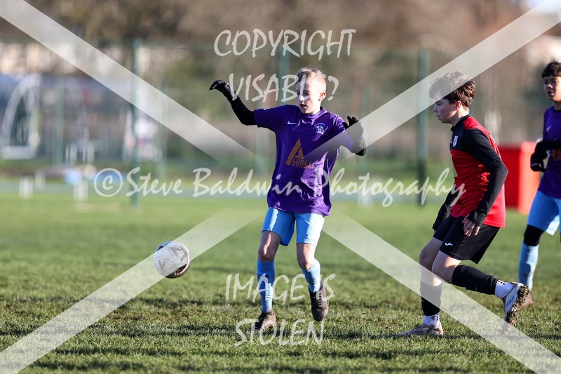 1DX31974 - 2025-11-23 FC Abbey Meads U13 Purple V Highworth Town Junior FC U13 T