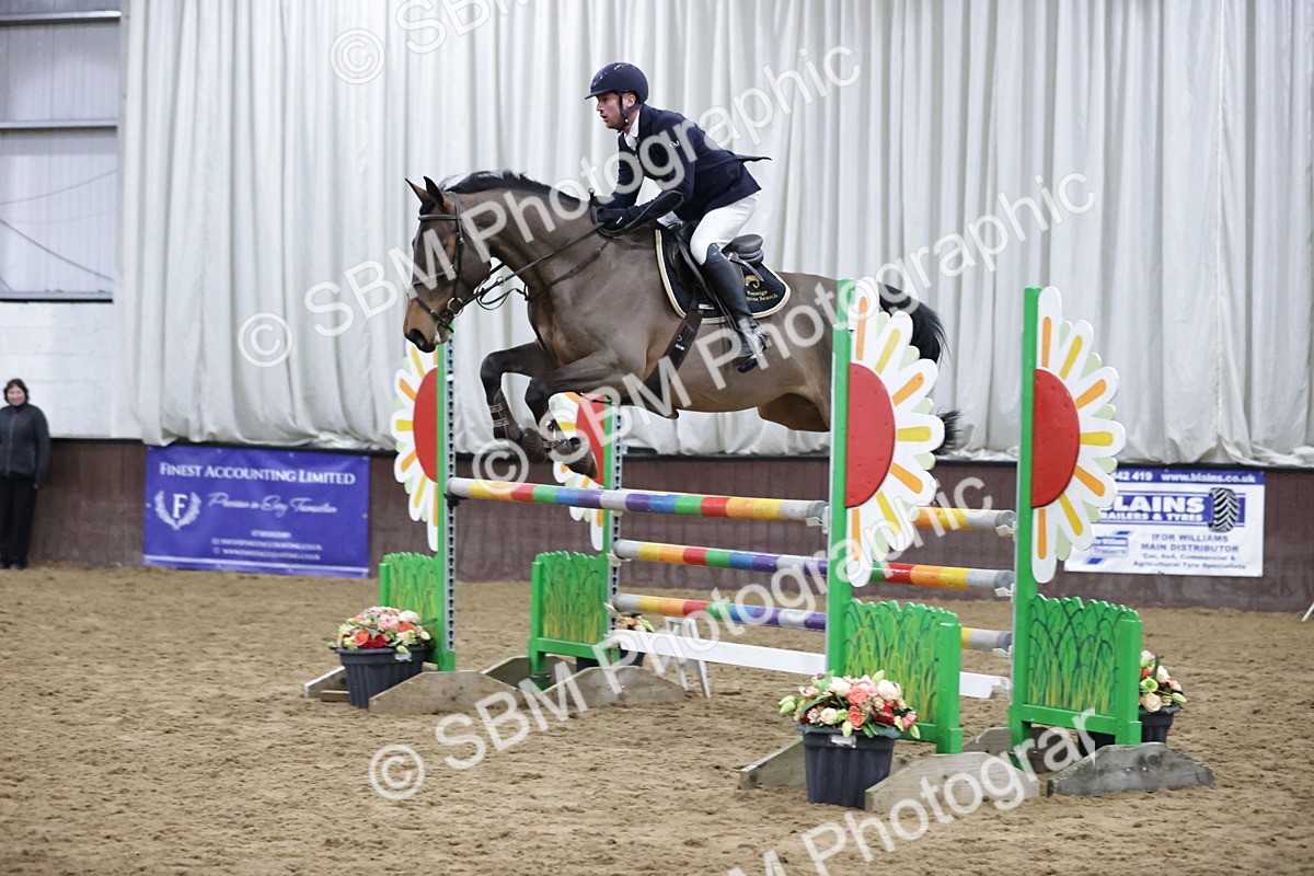 SBM_001114 - Class 4 - Senior Newcomers/ 1.10m Open