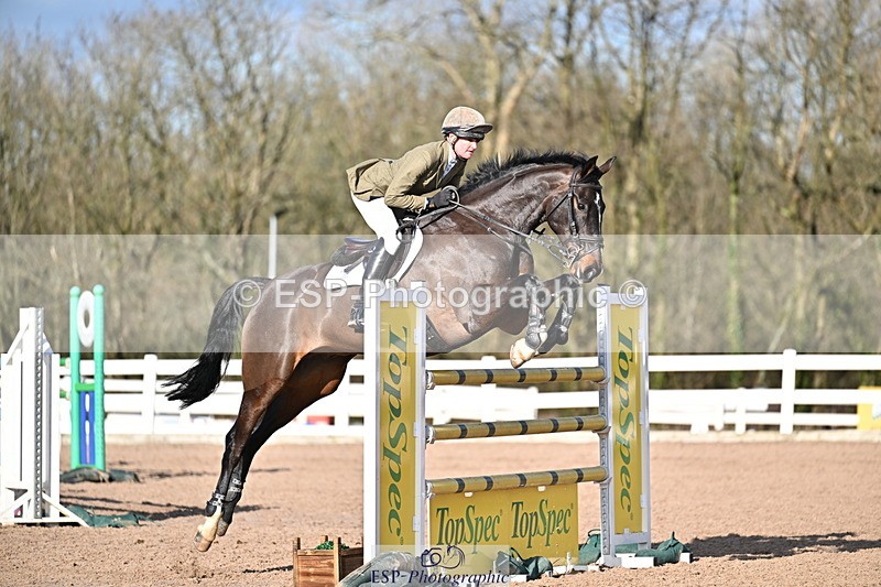 260204A-135339-00401 - Cls 5 Foxhunter and 1.20m