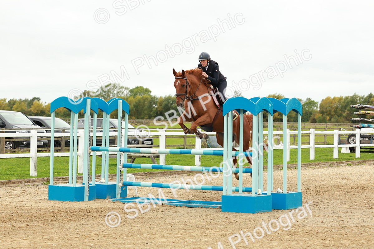 1I0A7810 - Class 4 - Senior Newcomers 1.10m