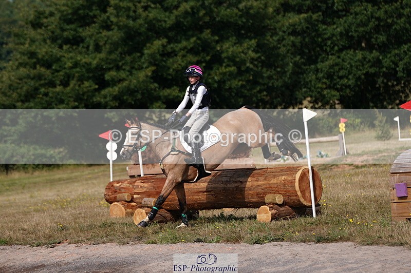 250802A-103818-01465 - A-008-Sophia.Vestey-BURDAL.DUKE
