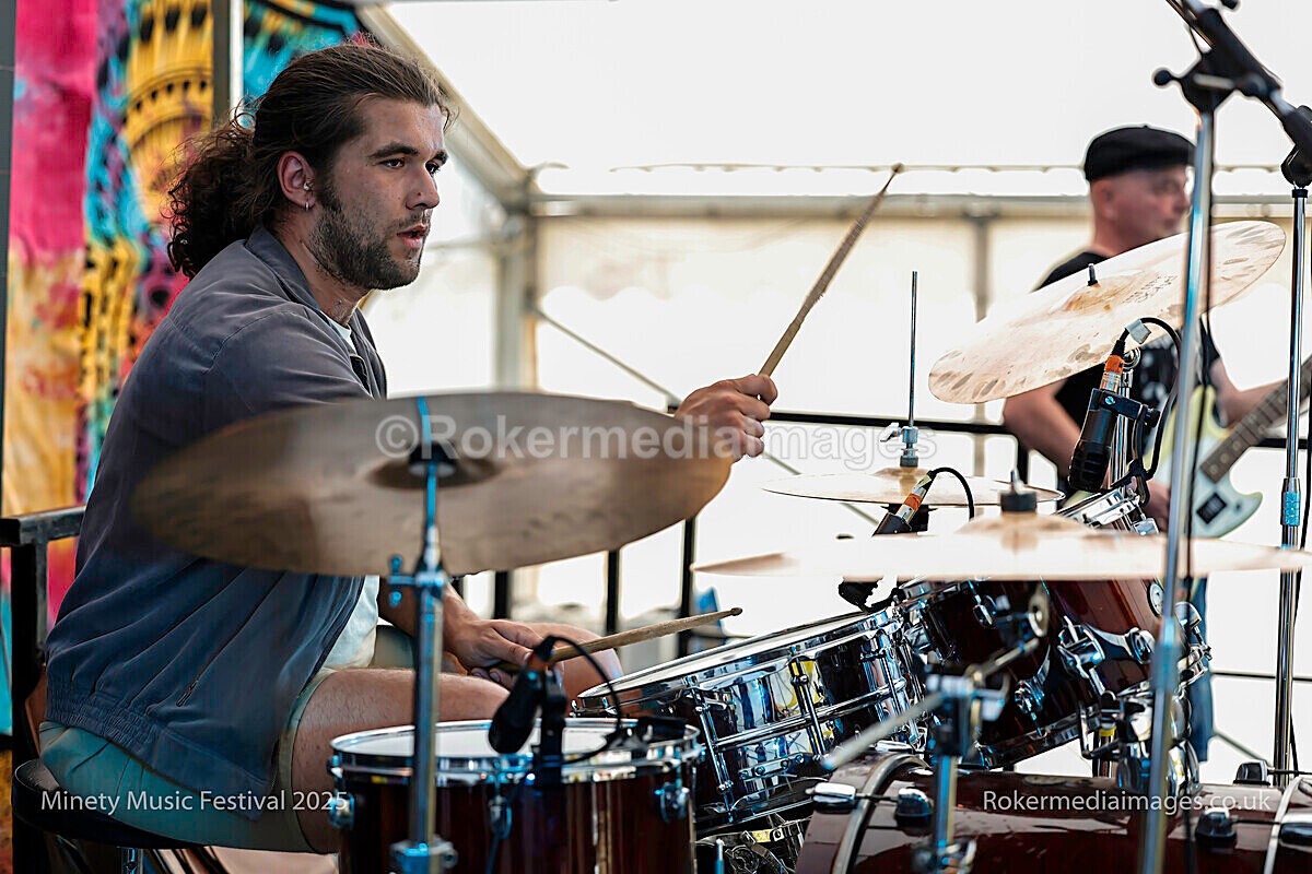 _MGL7409 - MINETY 2025