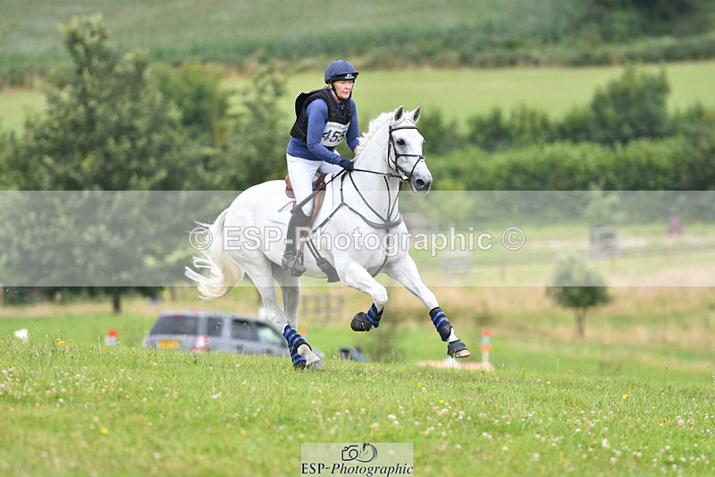 240804-130959-13701 - 455-Nicola_Horsley-Gubbins-RATHNAGREW_GREY_TEX