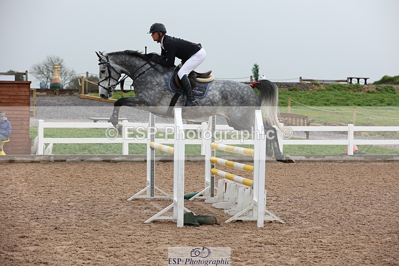 231112A-112528-03608 - Cls 18 Discovery & 1m Open