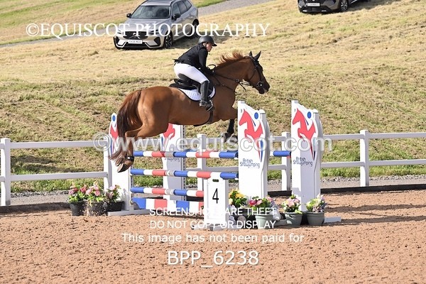 BPP_6238 - CLASS 11 THURS GFS Saddles Senior Newcomers/1.10m Open