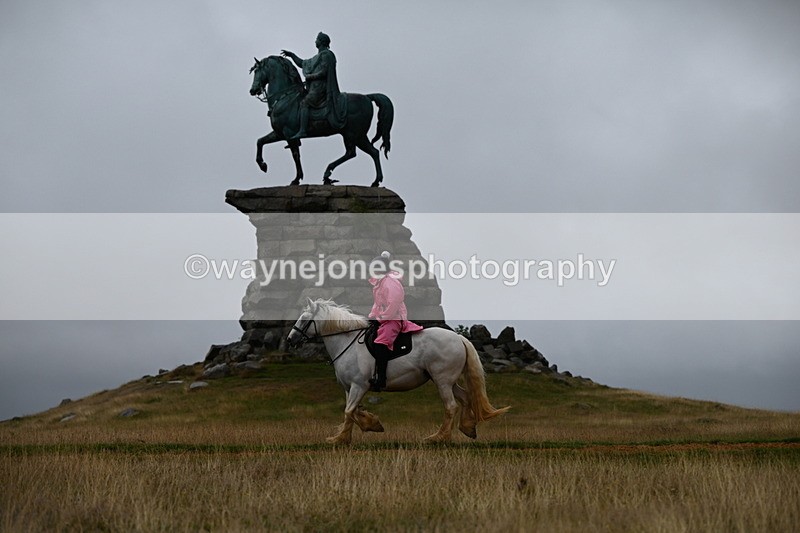 DSC_1789 - Time at Statue 12:13 to 12:32