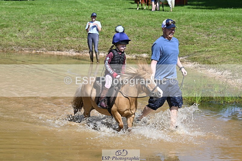 240728B-111509-01282 - Gemma's Group XC