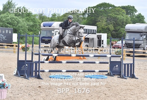 BPP_1676 - FRI CLASS 4 Senior Newcomers/ 1.10m Open