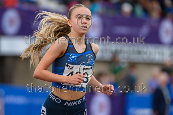 Sen25SUN-927169 - Track Female