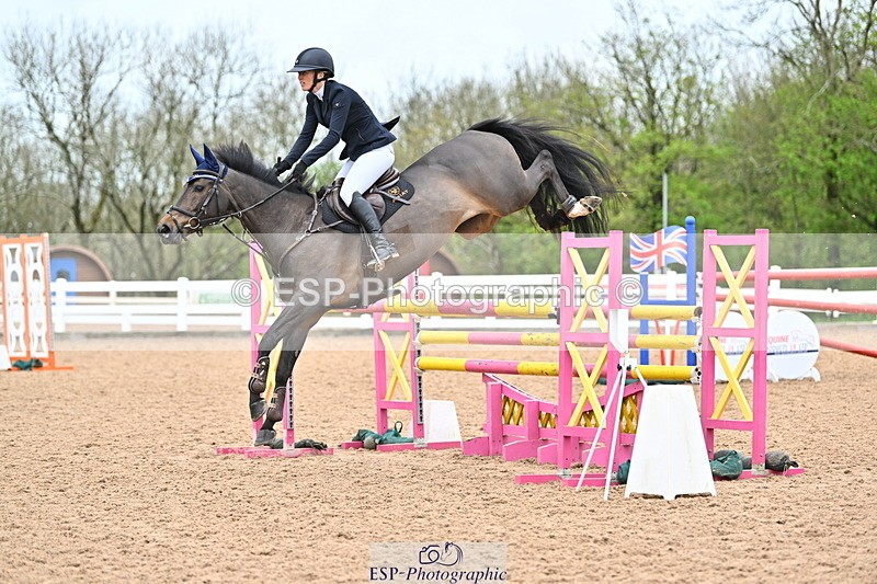 240501A-141747-01006 - Cls 8 Snr Foxhunter and 1.20m Open