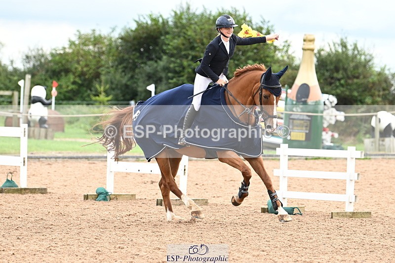 240908A-140548-04166 - Cls 15 U21 Intro 90cm-1.00m  Team Comp