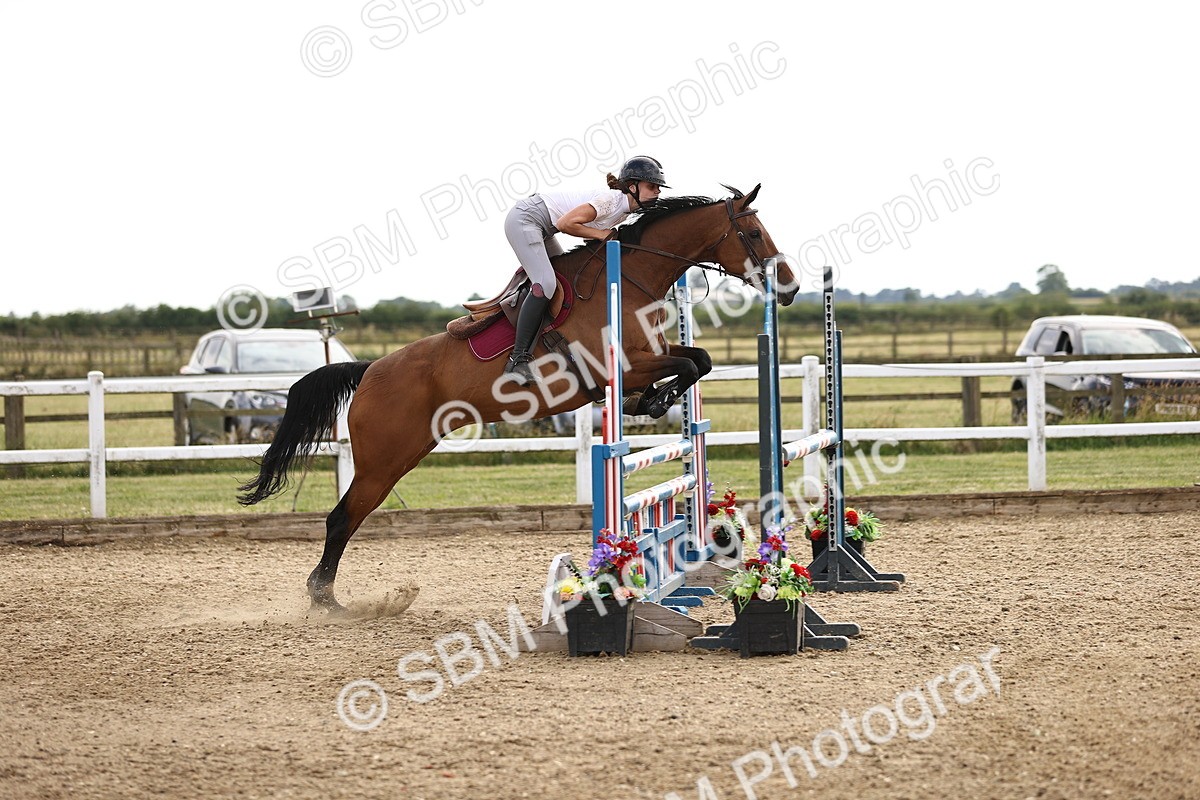 SBM_002399 - Class 18 - Ariat Senior British Novice- 90cm Open