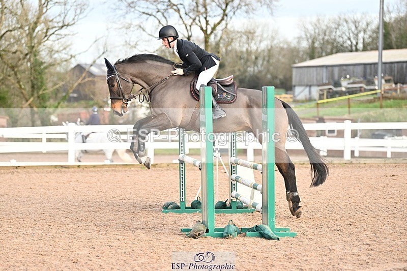 241206-100038-00142 - Cls 2 British Novice and 90cm Open