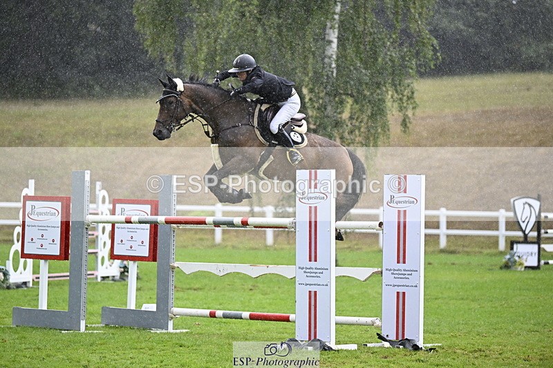 250831A-135921-10575 - Cls 37 Snr 1.35m Grand Prix