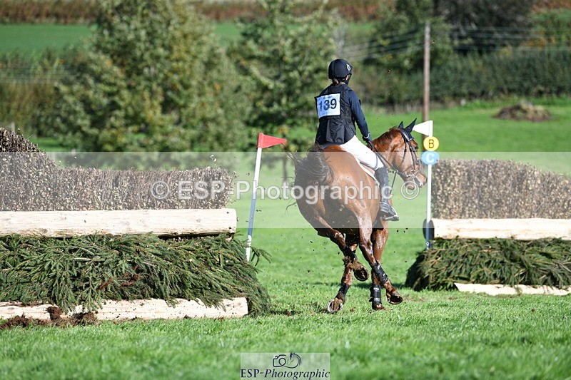 251024A-124249-11667 - B-139-Kirsty.Short