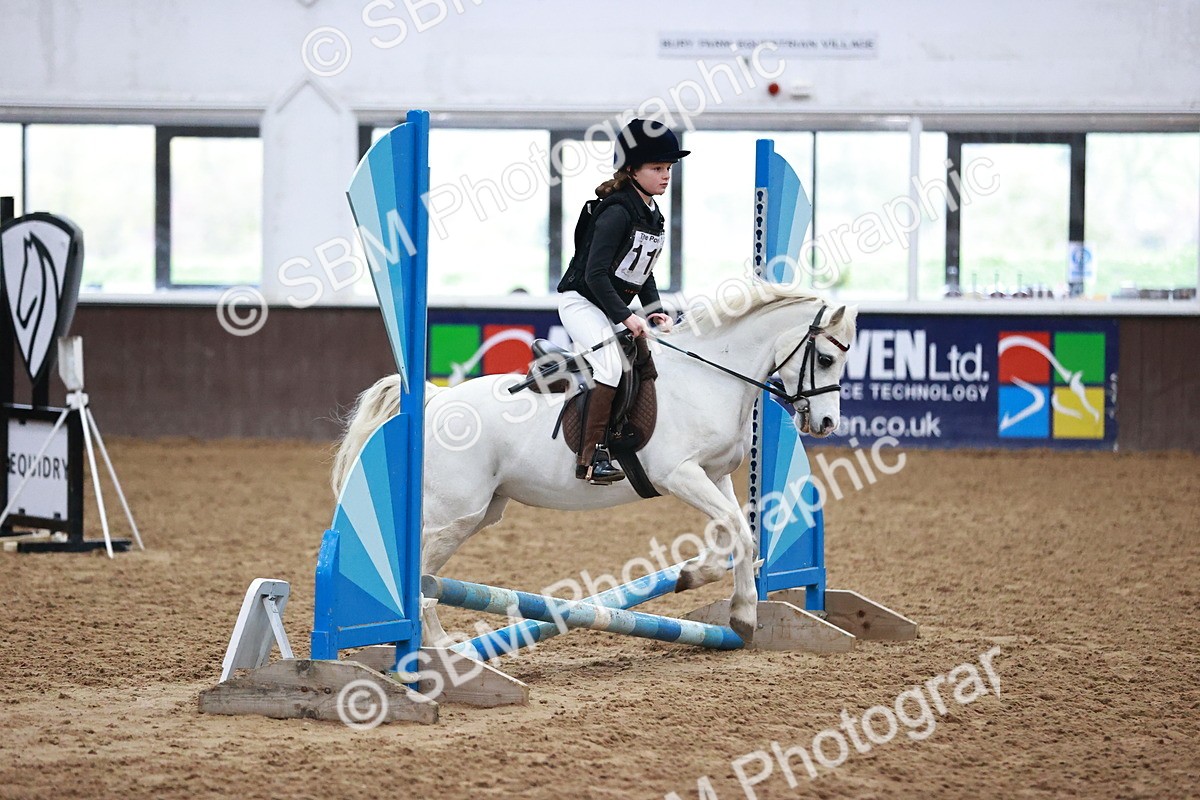 SBM_000165 - Class 1 - Cross Pole Jumping 30cm 40cm