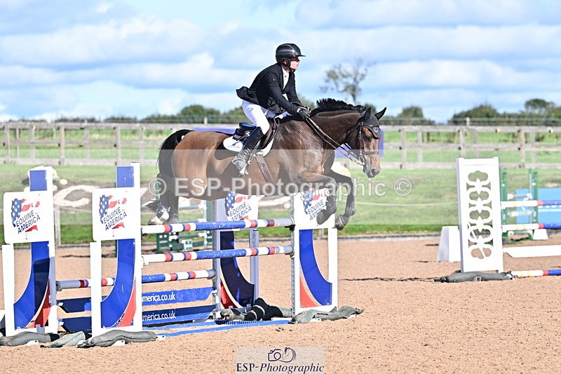 260923B-153540-01043 - Cls 06 Snr Fox & 1.20m Open