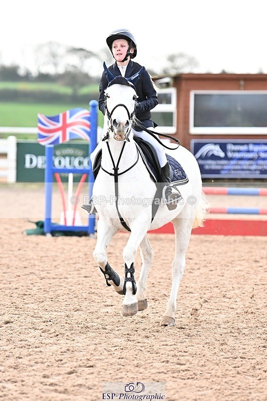 241117X-090349-03113 - Cls 05s A&B Pony Brit Nov & 80 Open