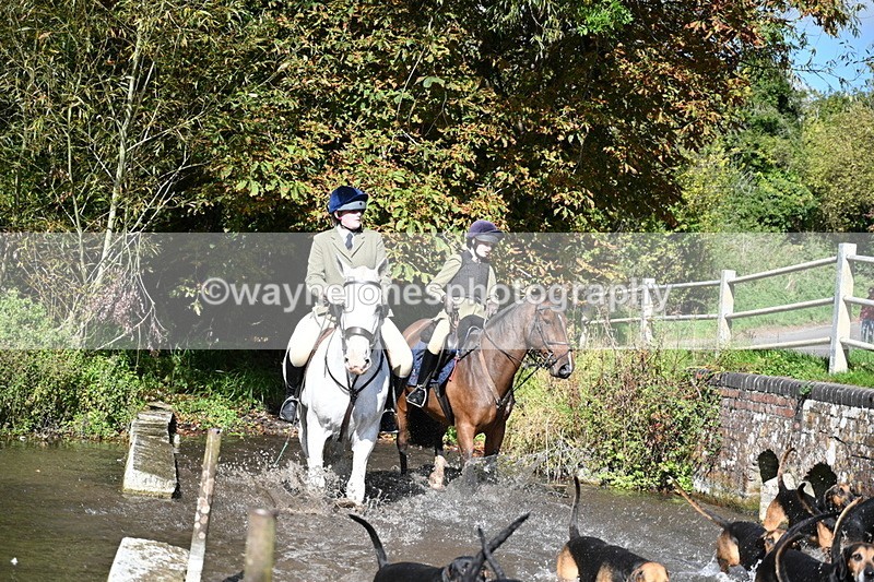 WJ7_5982 - Hounds Water Crossing