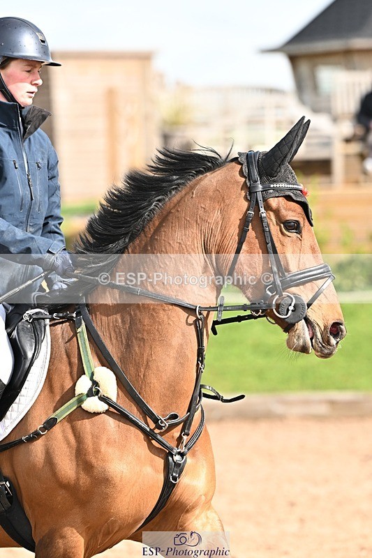 250416-100811-00216 - Cls 1 British Novice and 90cm