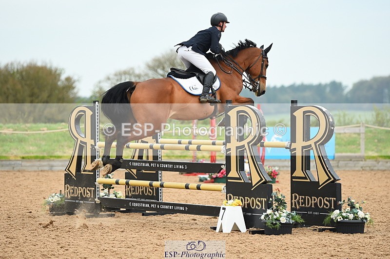 230504A-094542-00440 - Cls 8 Snr Foxhunter