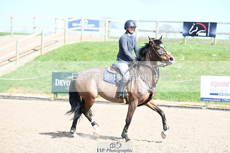 250328-131511-01184 - Cls 3 Snr Foxhunter