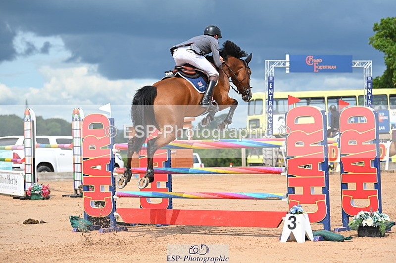 230721A-105938-05516 - Cls 6, 2 Star Medium 1.35m