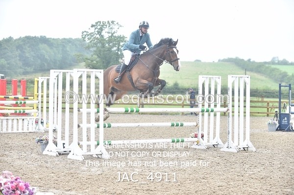 JAC_4911 - CLASS 16 SUN Senior Newcomers/ 1.10m Open