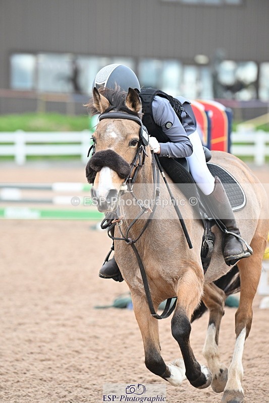 240128A-095136-00126 - Cls 1 Pony Intro 70cm