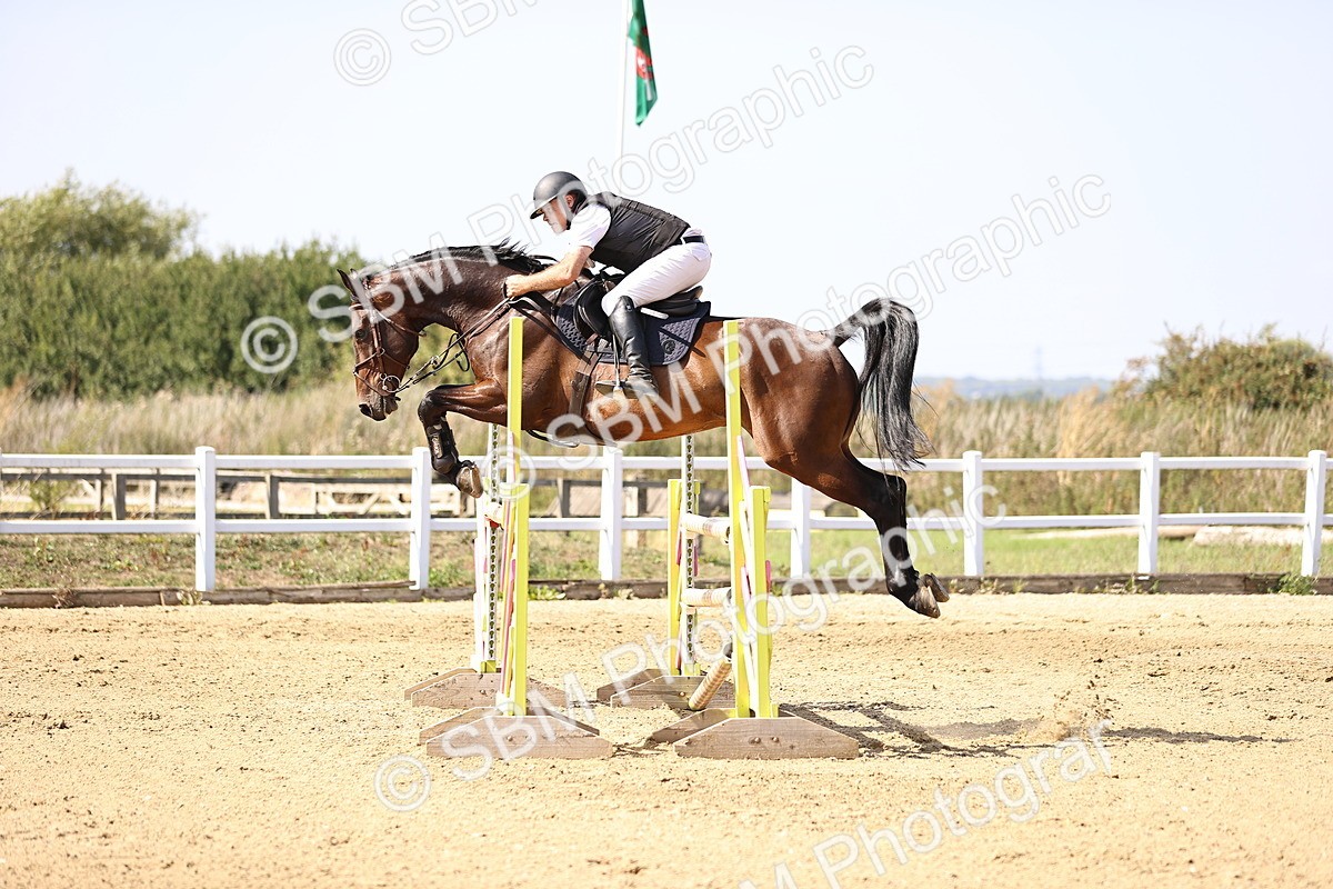 SBM_006939 - Class 13 - Senior Newcomers - 1.10m