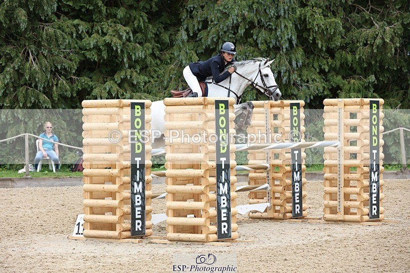 230618-135829-12548 - Cls 20 Pony Foxhunter 2nd R Jump Off's and Pres
