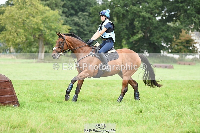 230817-133802-02043 - Kay's 1st Group - XC