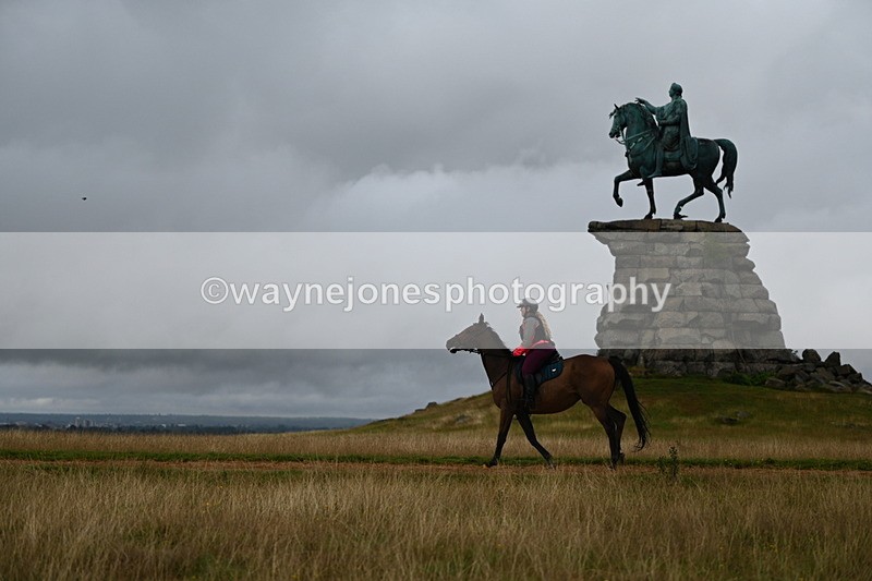 DSC_3952 - Time at Statue 14:56 to 15:05