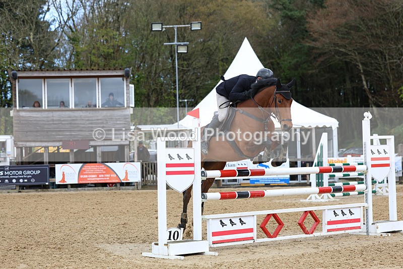 3E7A1819 - Class 7: Senior Newcomers/1.10m open