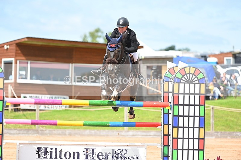 230721A-153102-07278 - Cls 10, 2 Star Big 1.45m Start to break