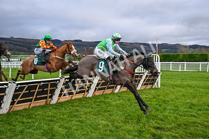 121225-Race 3-Continuance-5032 - Race 3