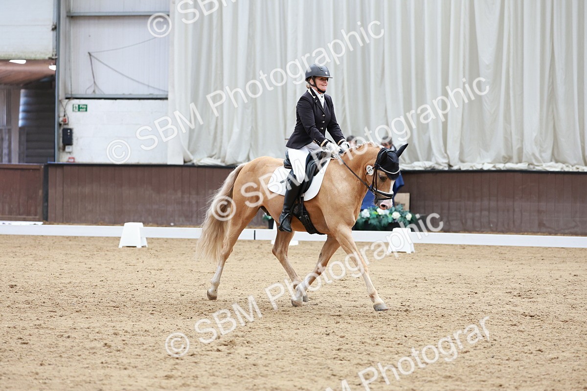 SBM_009846 - Class 6b - Novice 6 - 12.40-13.43