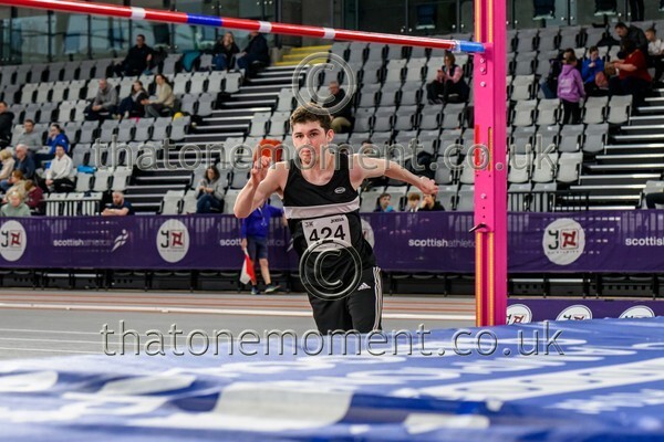 AgeInd25SAT-918827 - Field Male