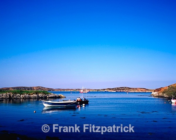 Loch Carnan, Island of South Uist, Scotland. - Island of South Uist in the Outer Hebrides