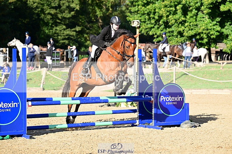 260905A-085439-00146 - Cls 01 AB 70cm Snr & Jnr