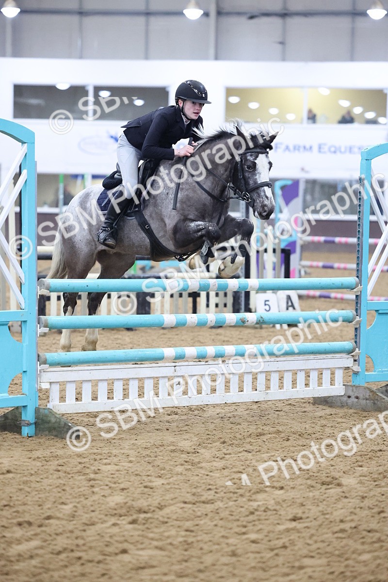 SBM_003233 - Class 11 - Blue Chip Pony Newcomers - 1.00m Open