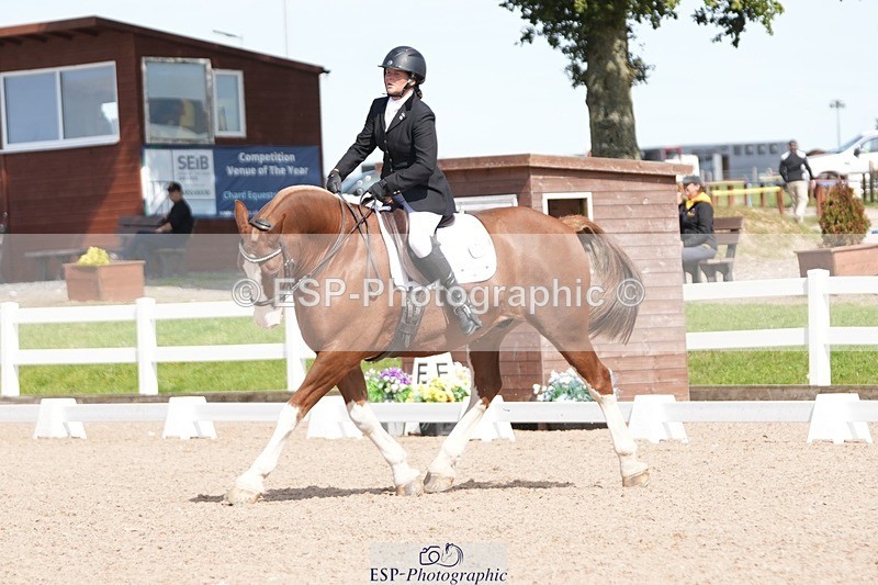 250906-142221-03929 - 069-Kirsty.ClackworthyStitch