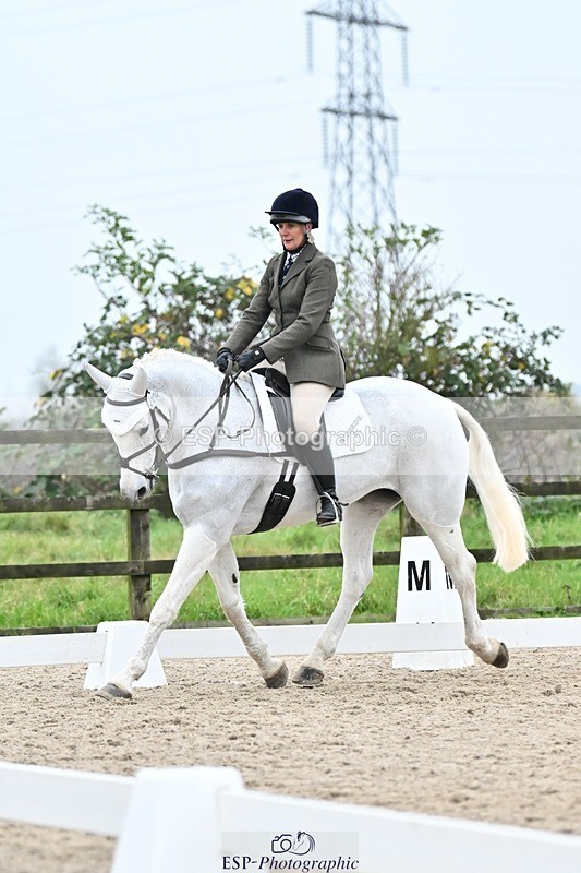 241103-152133-03103 - Novice 1 - 14.44 to 16.08