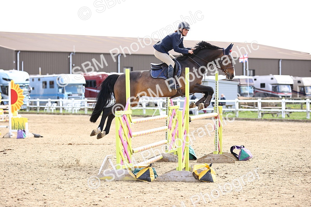 SBM_004065 - Class 17 - Senior Newcomers - 1.10m