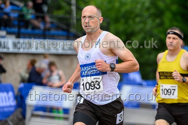 CEM26-924906 - Track Male Set One