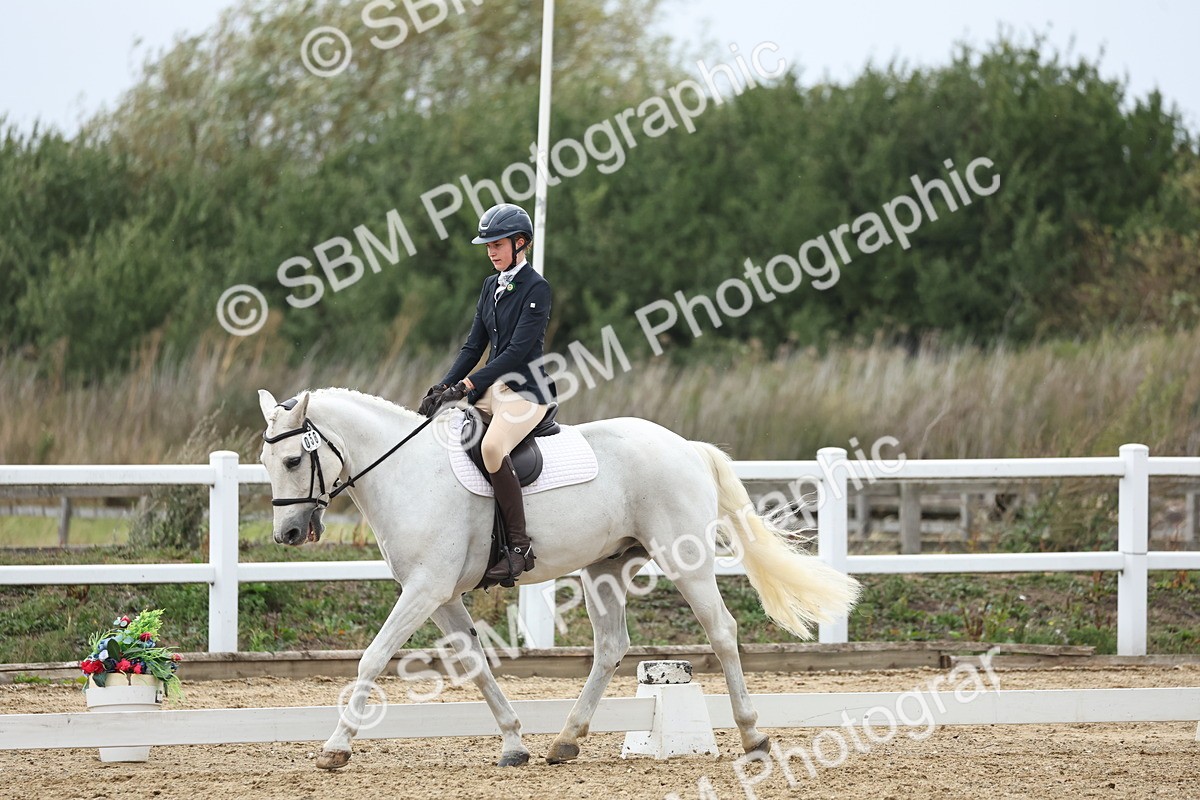 SBM_004295 - Class 8 - Novice 3 Champs