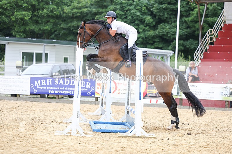 3E7A6531 - Class 9: Senior 1.15m Open