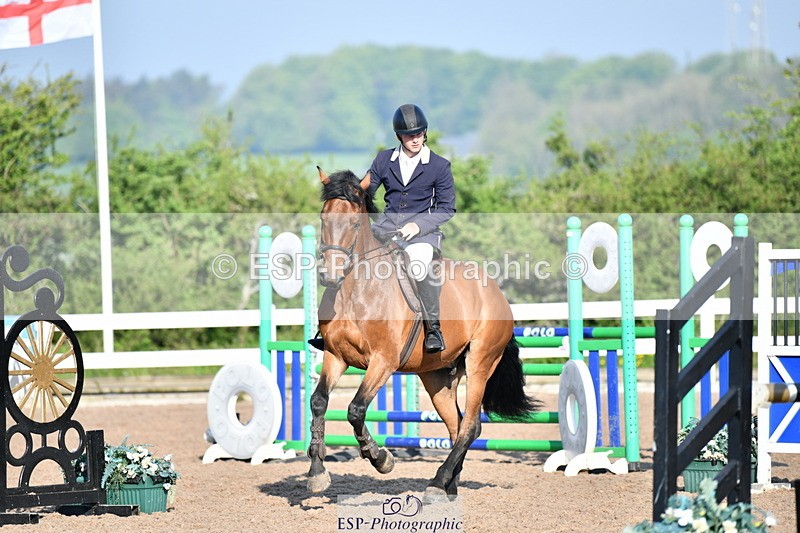 240512A-081843-16817 - Cls 39 British Novice and 90cm Open