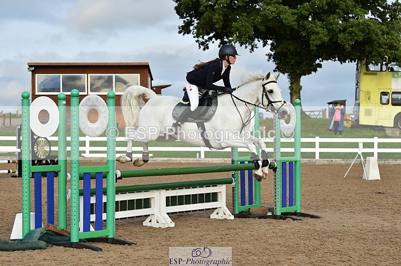 220829A-182804-00568 - 90cm classes