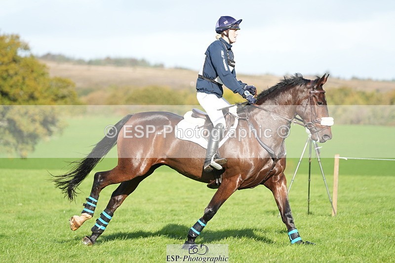 251024A-105403-06994 - A-007-Maja.Hullah